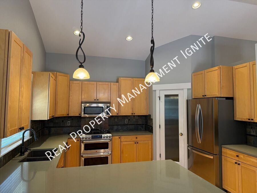 2955 Nw Bordeaux Ln - Photo 3 of 17