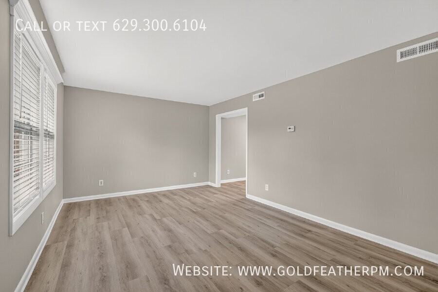 109-A Harrow Ct - Photo 5 of 38
