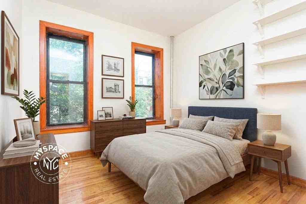 322 Rodney St #17 - Photo 4 of 7