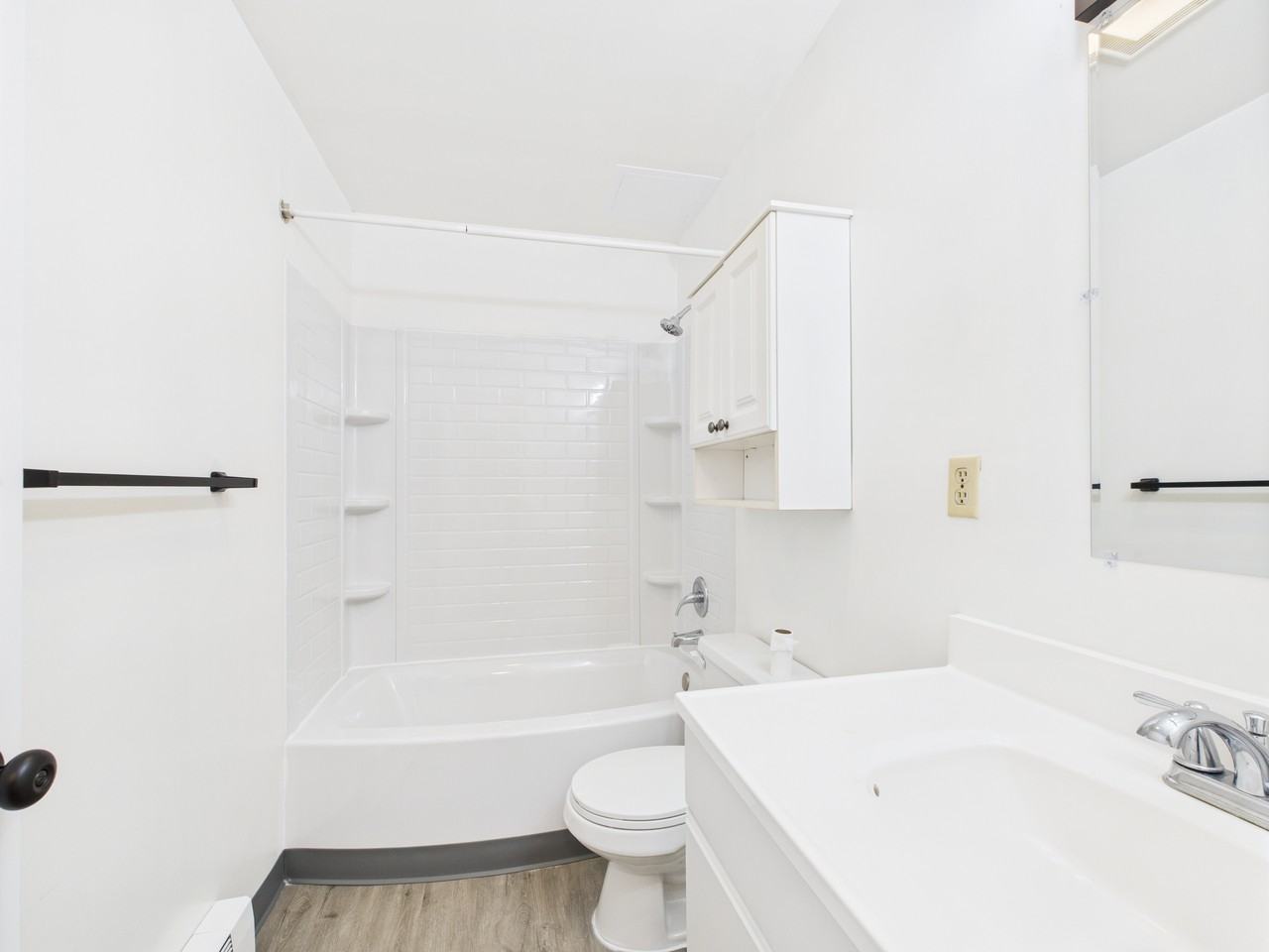 2663 Turner St #4 - Photo 7 of 12