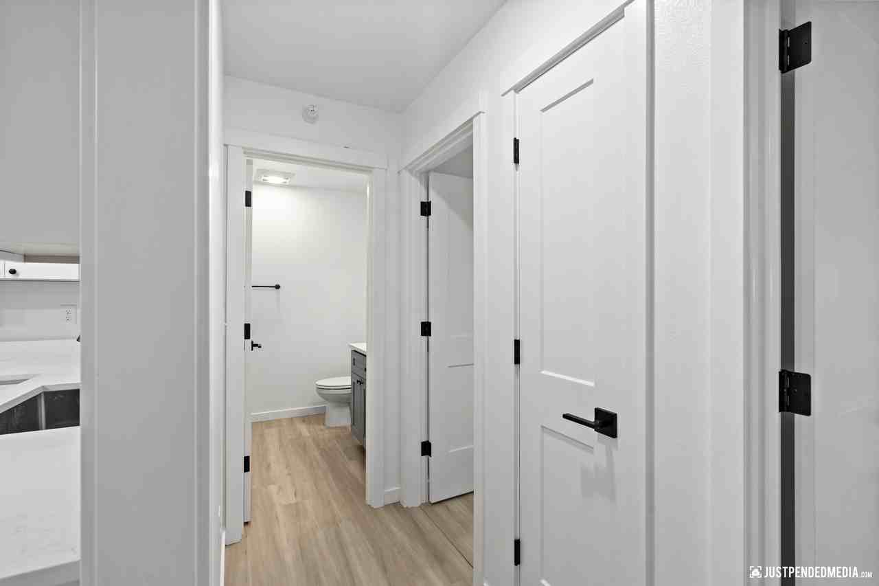 12348 Lake St #12348B4 - Photo 5 of 18