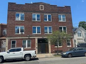 901 Bergen St - Photo 1 of 1
