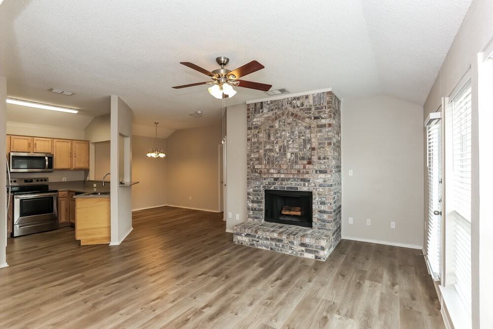 7445 Arbor Hill Dr - Photo 5 of 20