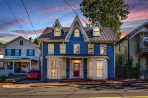 featured image of 206 Loudoun St Sw #4