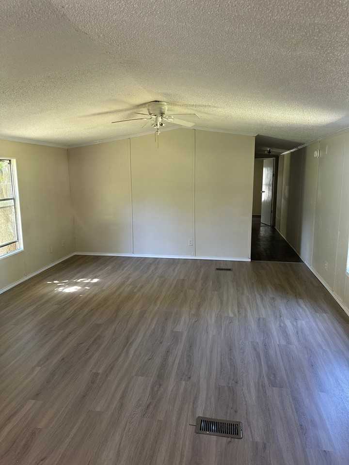 3393 Briana Dr - Photo 2 of 8