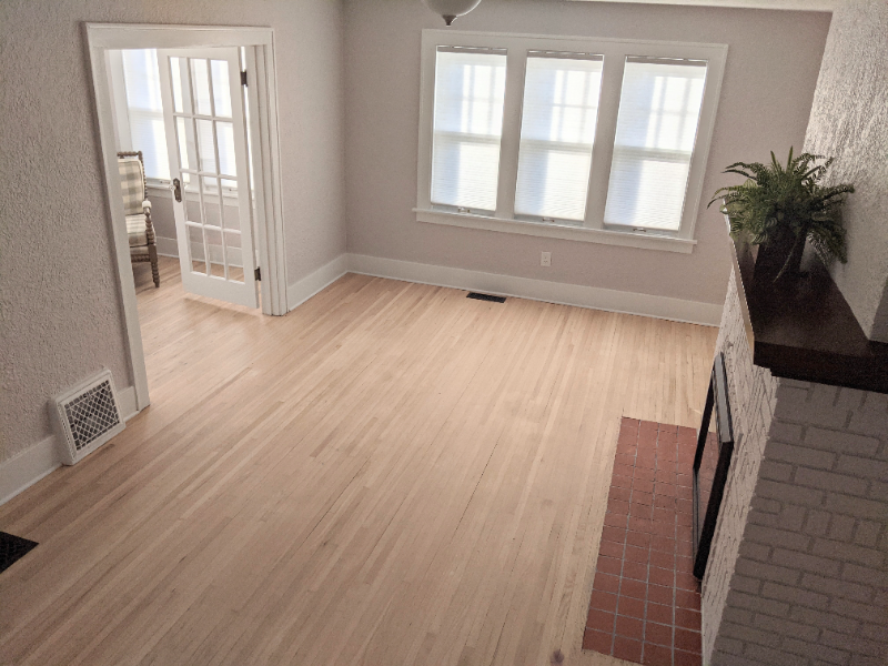 1438 Kilbourn St - Photo 6 of 20