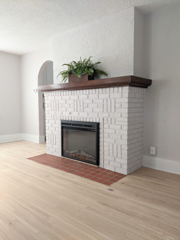 1438 Kilbourn St - Photo 7 of 20