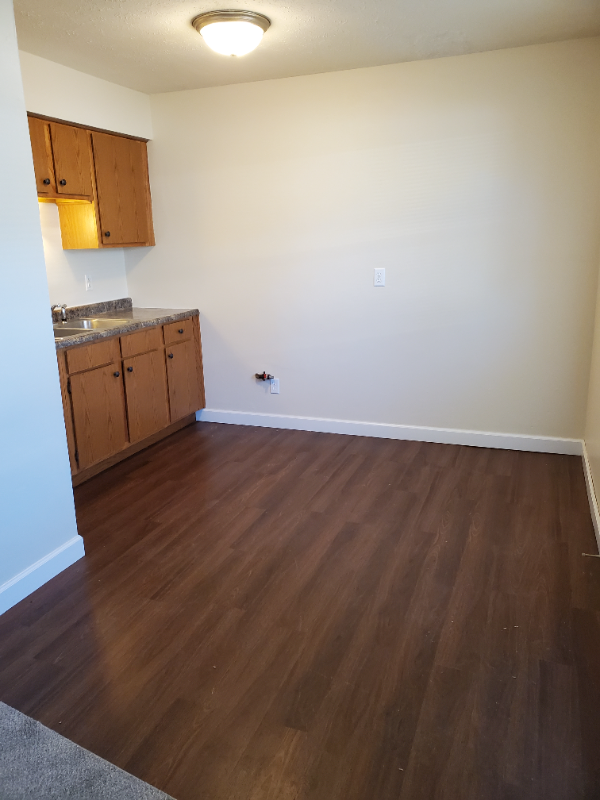 2838 Joyce Ave #B - Photo 3 of 25