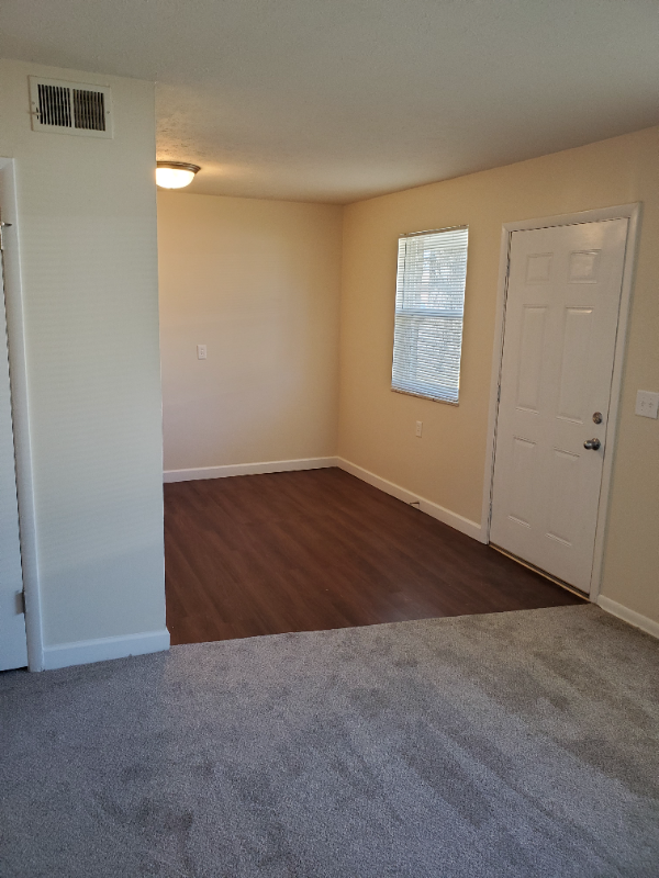 2838 Joyce Ave #B - Photo 5 of 25