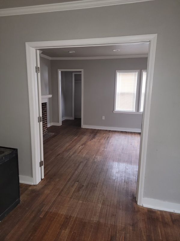 2718 E 15th St - Photo 2 of 7