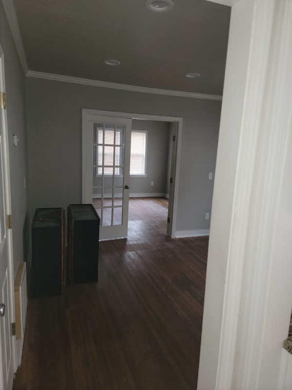 2718 E 15th St - Photo 3 of 7