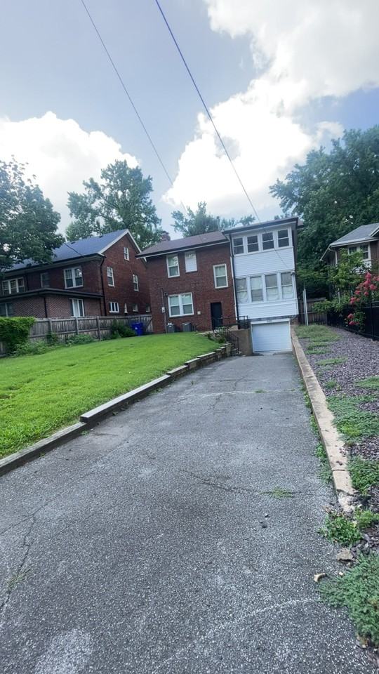 6634 Pershing Ave - Photo 5 of 50
