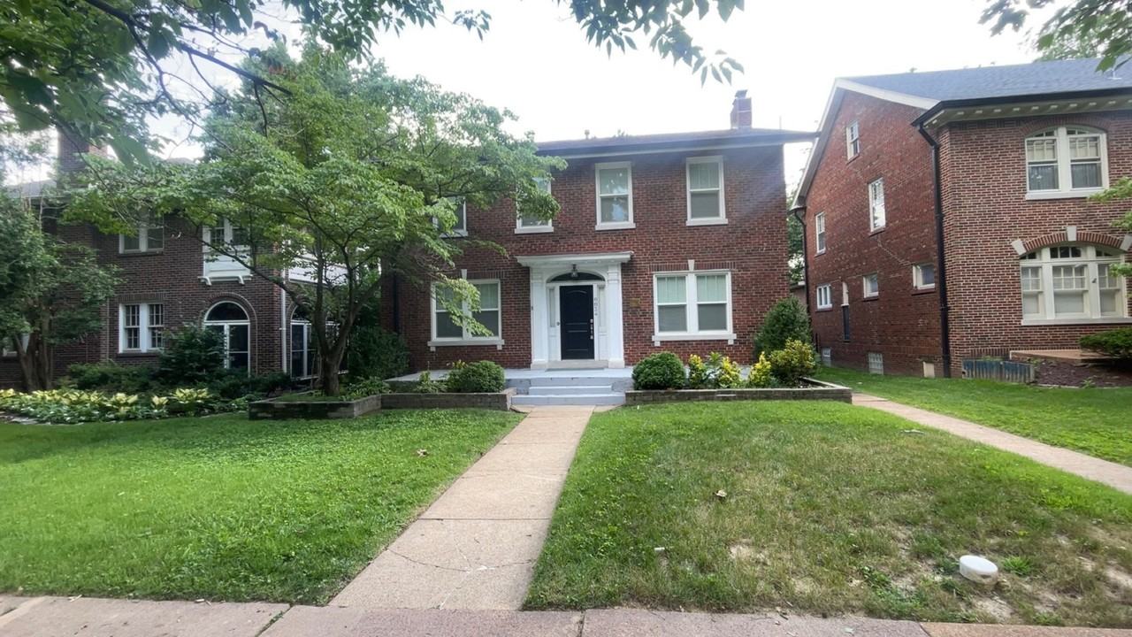6634 Pershing Ave - Photo 4 of 50