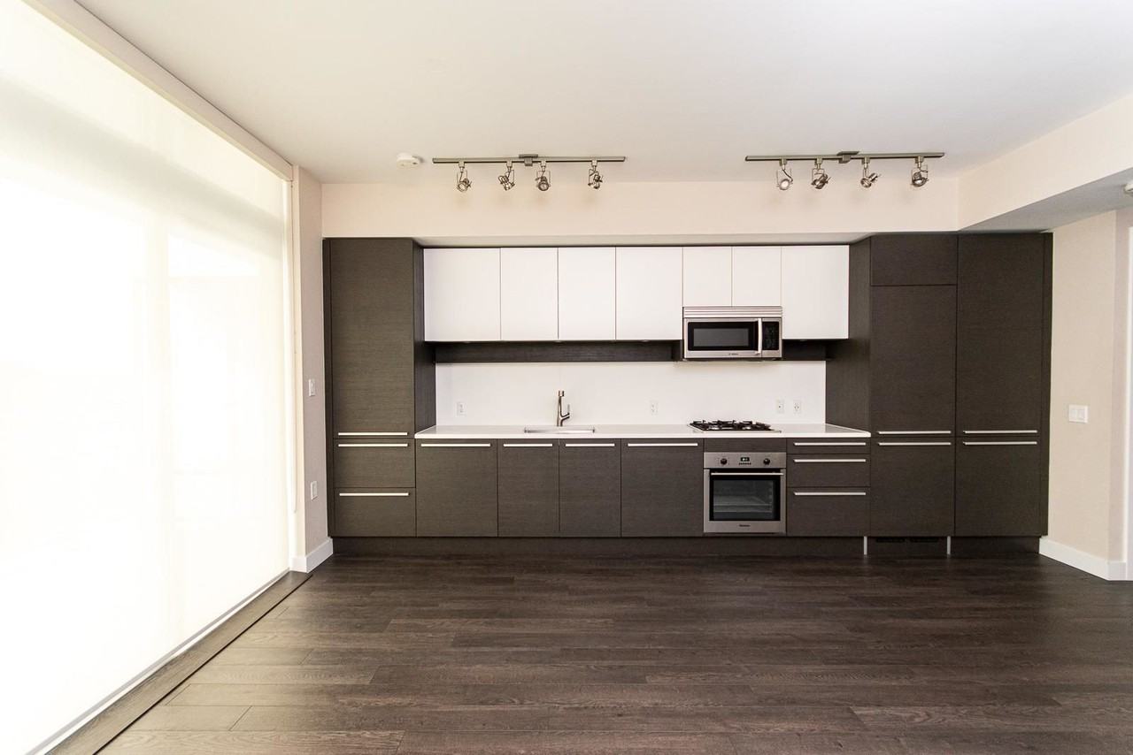 2008 Rosser Avenue - Photo 7 of 16