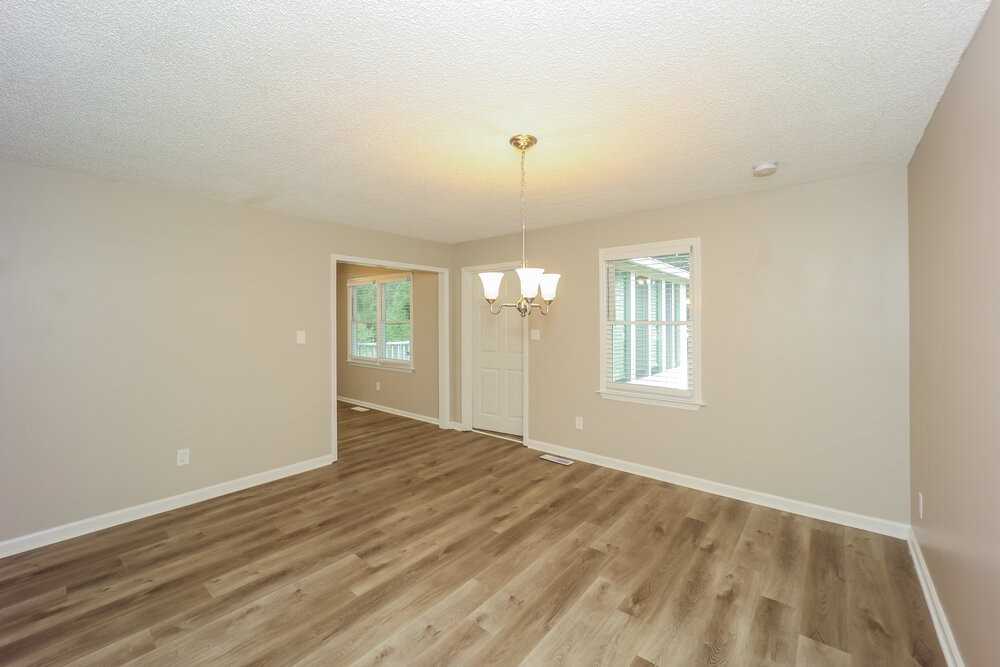 1604 Carriage Hills Dr - Photo 6 of 16