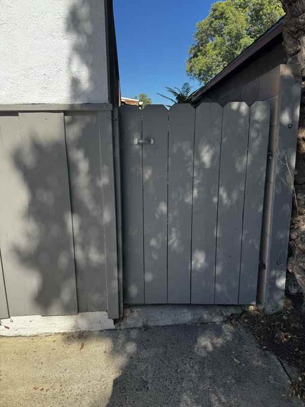 1030 Fern St - Photo 2 of 10