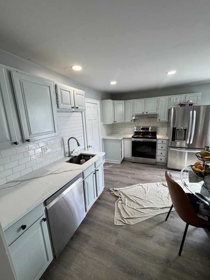 12 Nicholas Sq - Photo 4 of 4