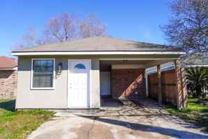 featured image of 8539 Longwood View Ave