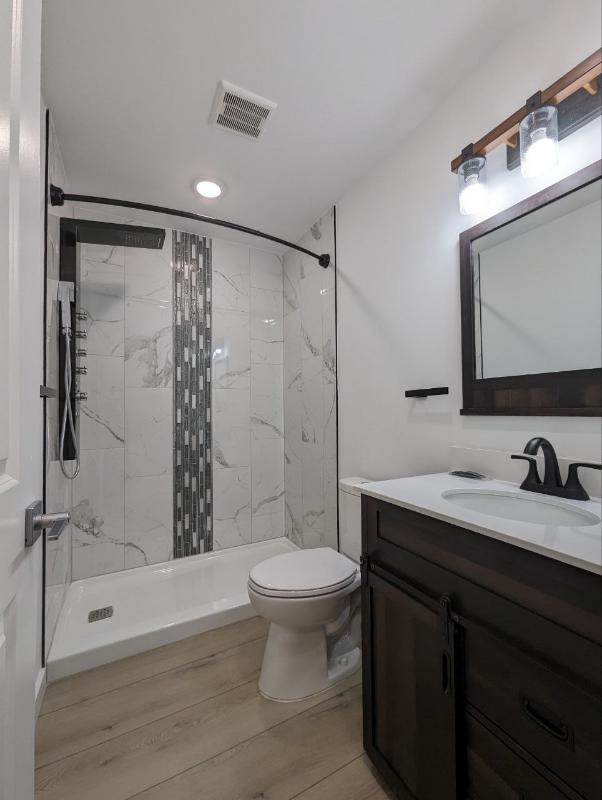 147 N Gross St #4 - Photo 5 of 9
