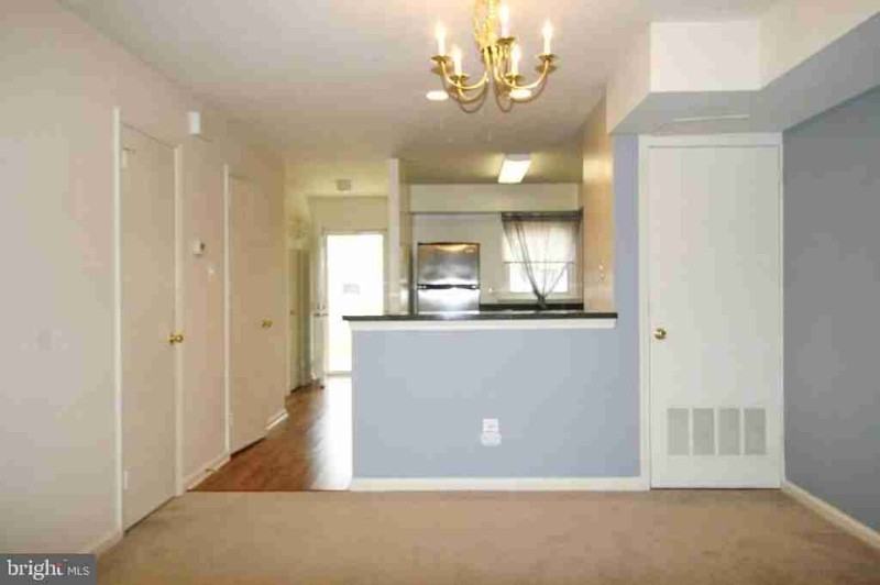 38 Barclay Ct - Photo 6 of 12
