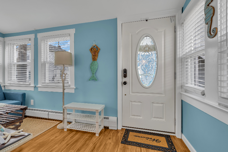 227 Bay Ter - Photo 2 of 20