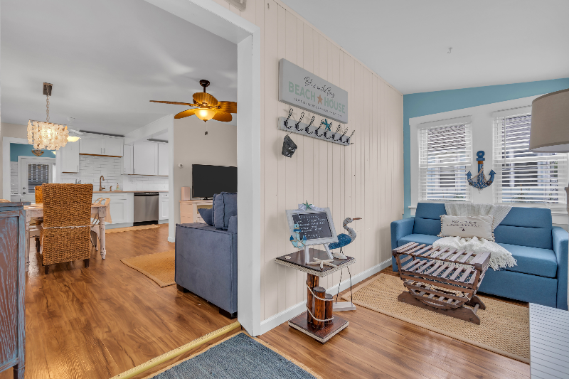 227 Bay Ter - Photo 4 of 20