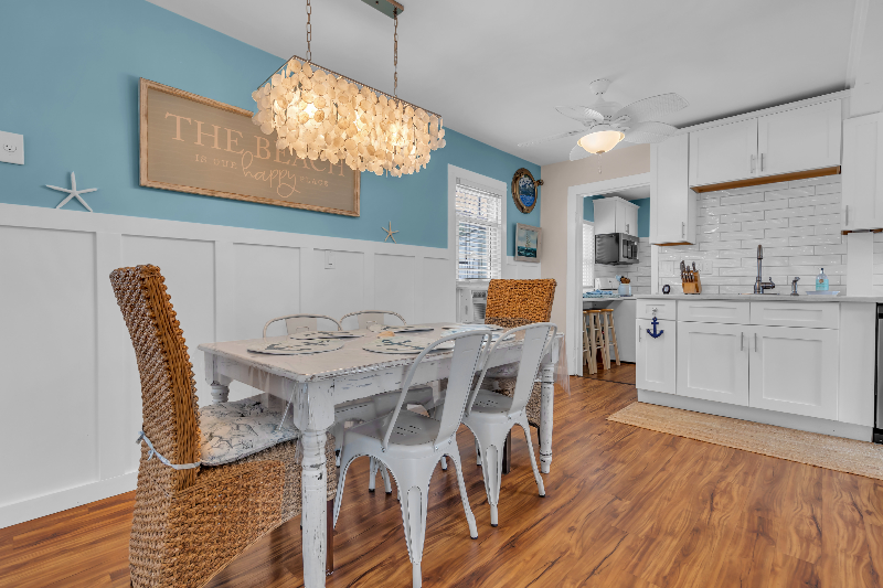 227 Bay Ter - Photo 7 of 20