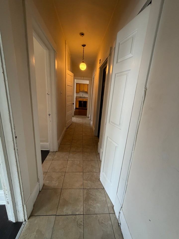 825 Market St #7 - Photo 3 of 10