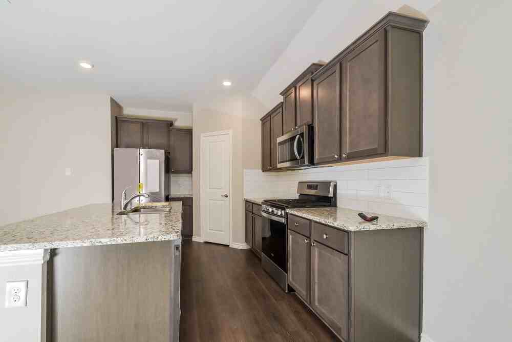 403 Gallop Dr - Photo 7 of 15