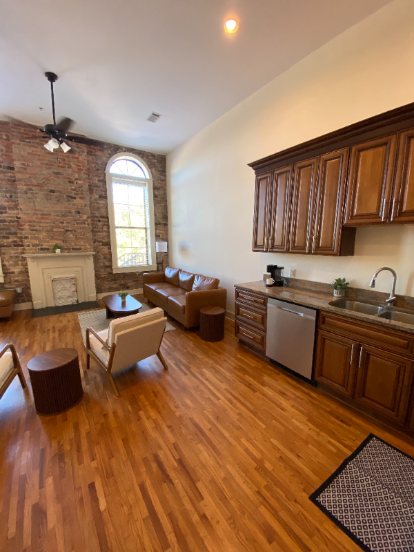 605/607 E Commerce St #102 - Photo 3 of 13
