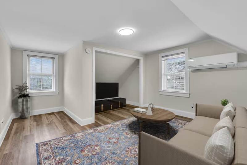 560 Prospect Ave - Photo 5 of 20