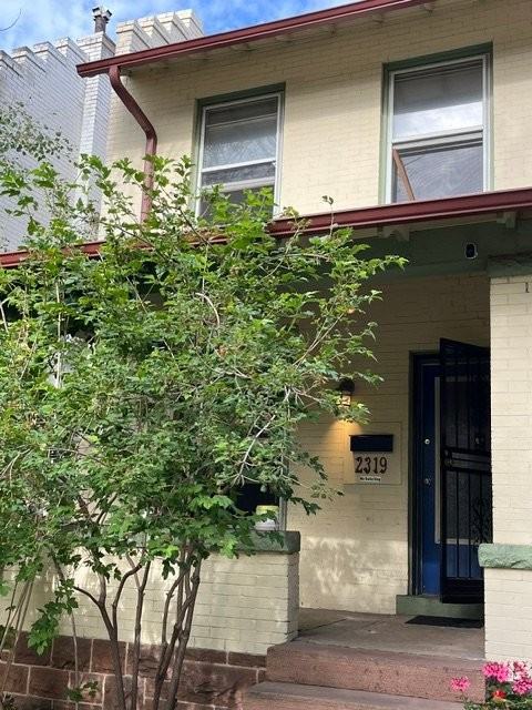 2319 N High St - Photo 2 of 9