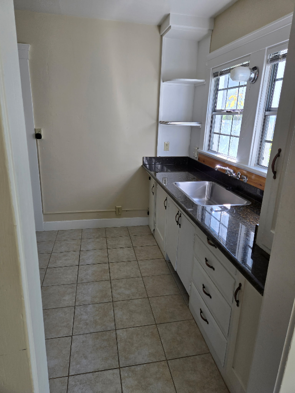 203 Howard St #2 - Photo 4 of 10