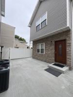 featured image of 331 Bond St #3