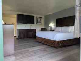 featured image of 1317 E Gurley St #303