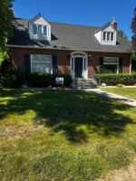featured image of 1190 Manor Dr