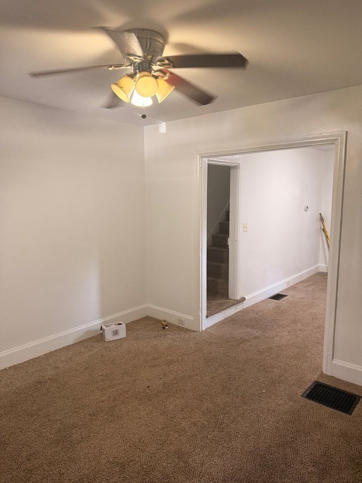 926 Norwood St - Photo 2 of 18