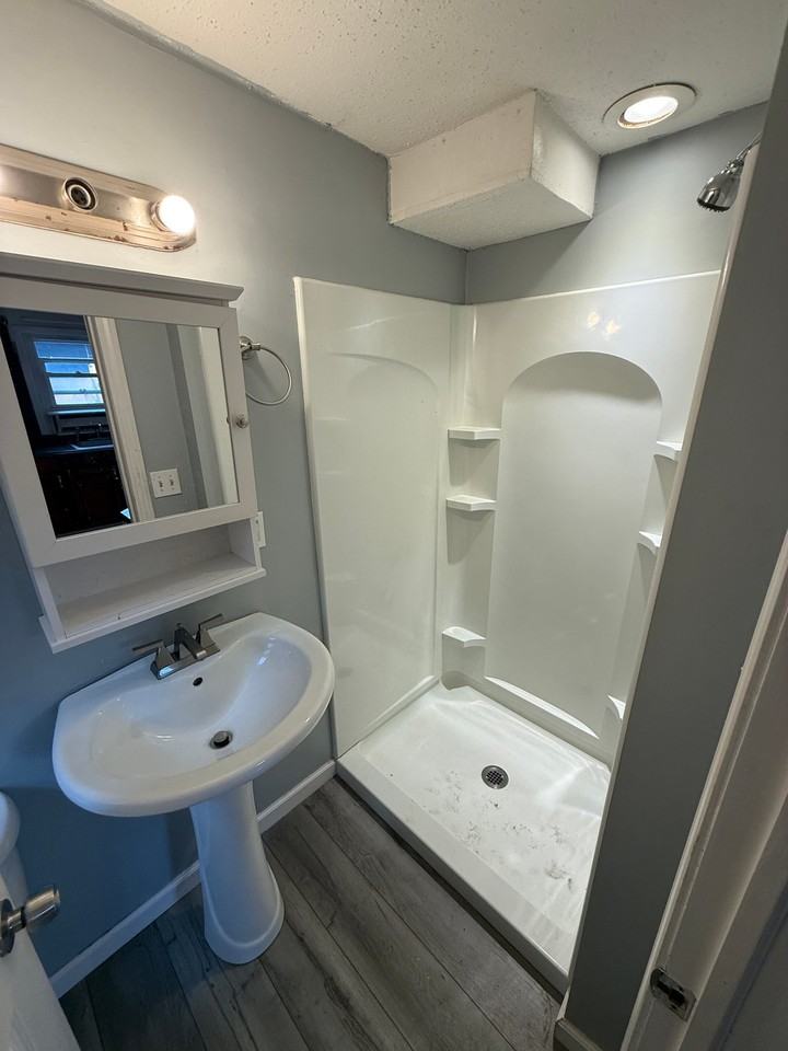 4 Pequot Rd #1stFLC - Photo 7 of 11