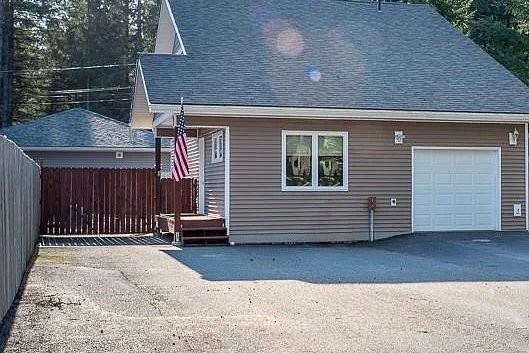 4345 Windfall Ave - Photo 2 of 9