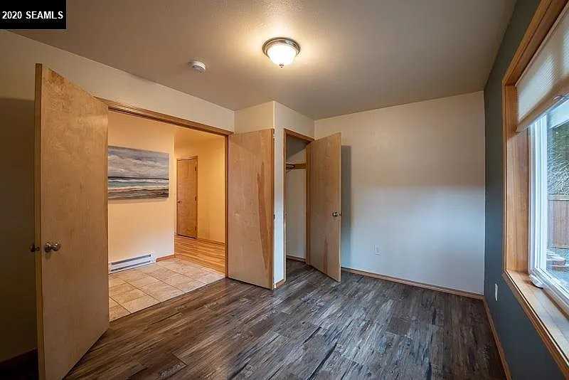 4345 Windfall Ave - Photo 5 of 9