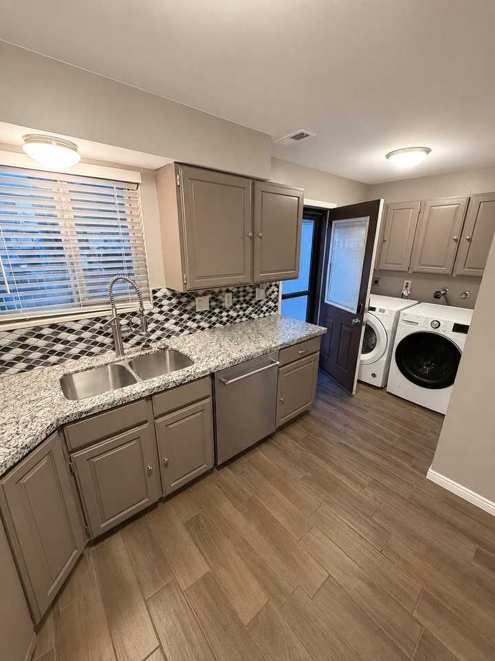 88 Westsouth #H6 - Photo 2 of 26