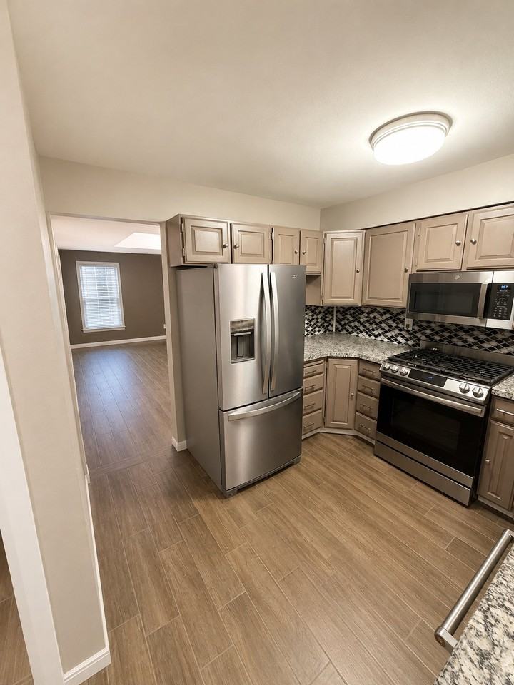 88 Westsouth #H6 - Photo 3 of 26
