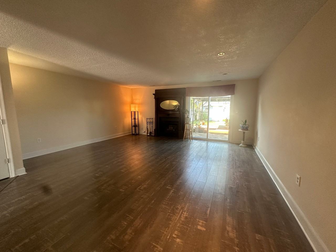 914 C Ave - Photo 5 of 20