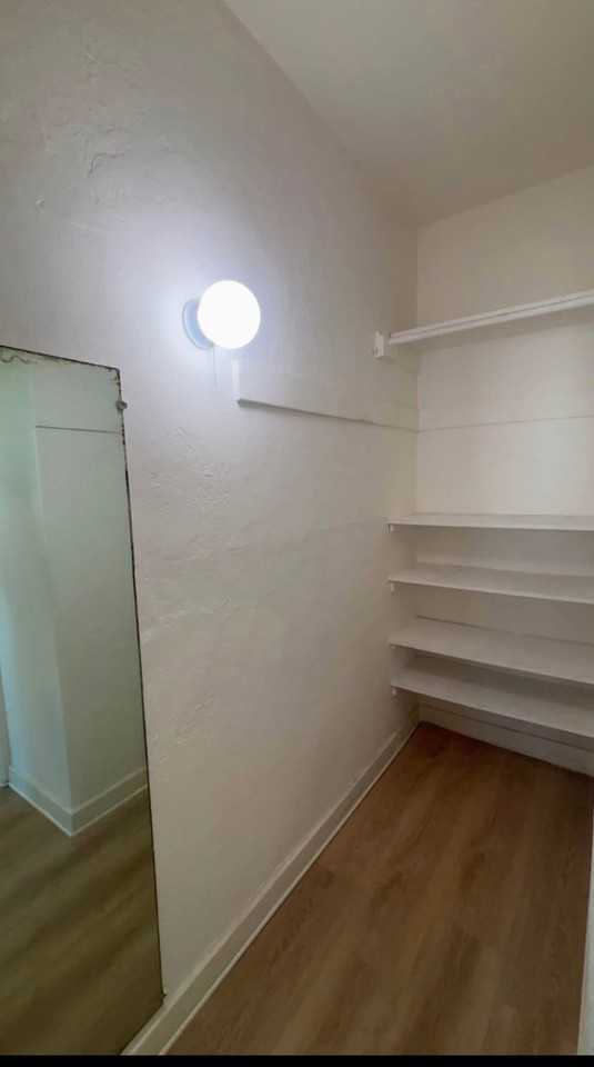4537 Fountain Ave #201 - Photo 4 of 10