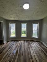 featured image of 121 E Brown Ave