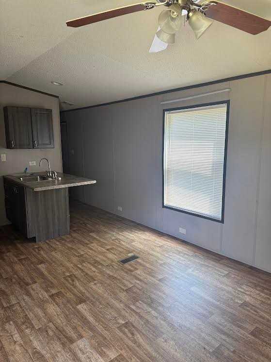 520 Stilton Rd - Photo 2 of 8