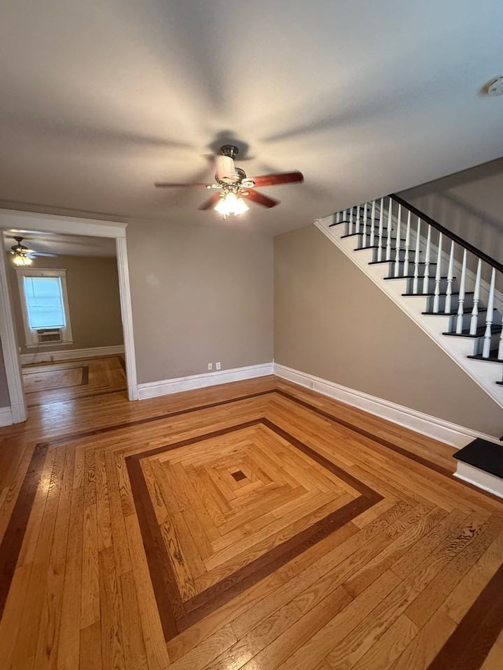 409 Douglas St - Photo 7 of 12