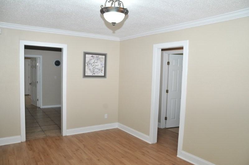 1726 Horace St - Photo 3 of 8