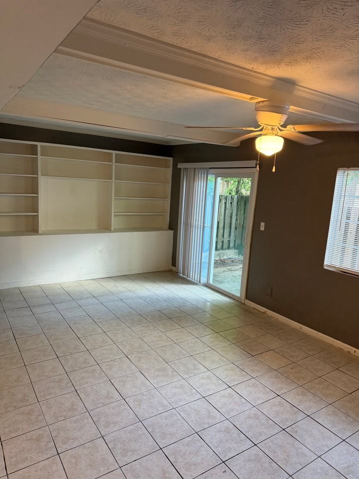 6432 Woodstone Way - Photo 2 of 8