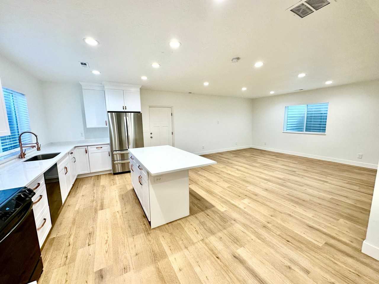 4493 W Wharton Dr #BS - Photo 5 of 18